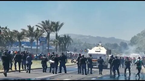 Absurd SA ( EFF protest in Belleville )