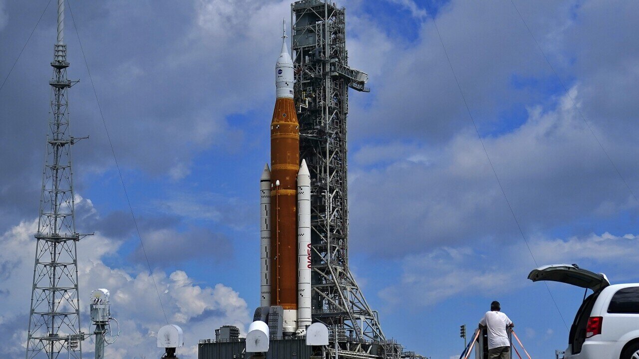 NASA prepares for Artemis I launch again