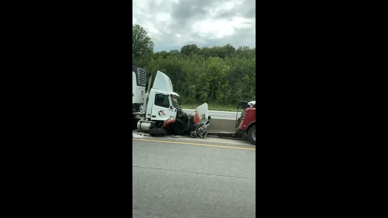 Truck Crash On Highway 401