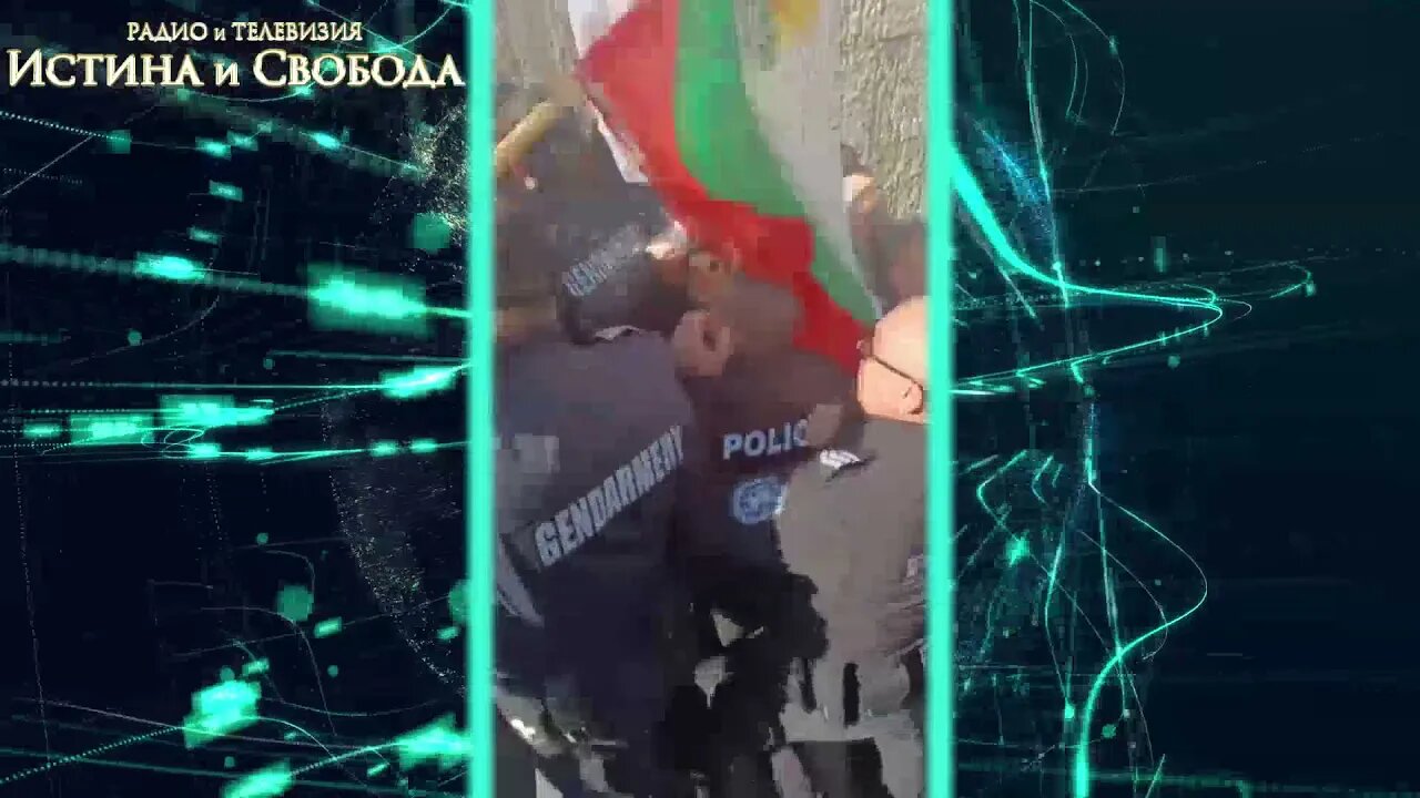 Министър Денков получава народната любов
