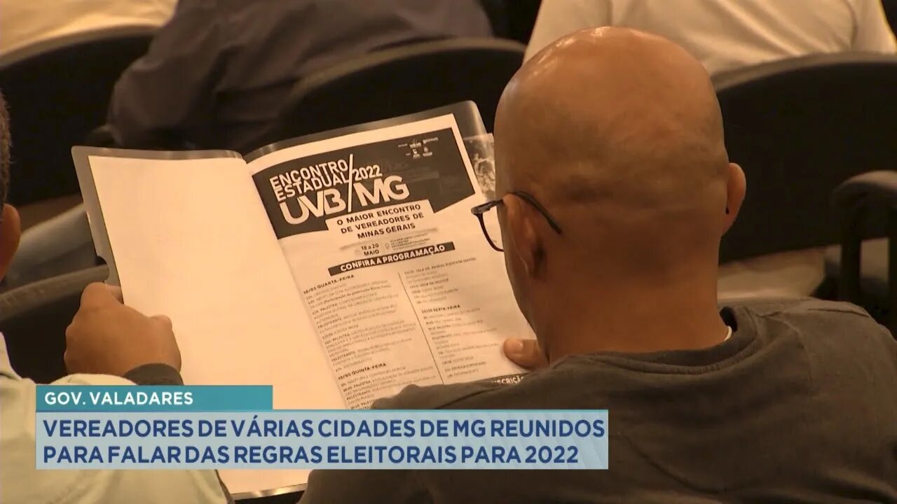 Gov. Valadares: vereadores de várias cidades de MG reunidos para falar das regras eleitorais para 2