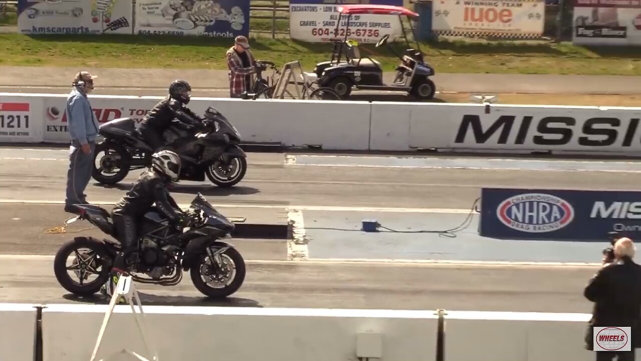 motorcycle drag racing - H2 ninja vs Hayabusa - Content from Wheels on YouTube