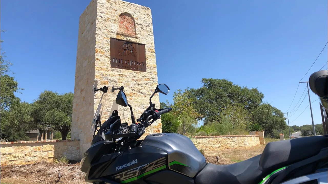 Vintage Oaks Community, Motorcycle Tour, New Braunfels Tx, Realtor Rides