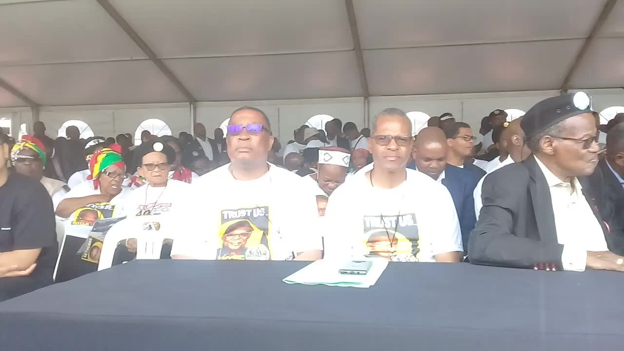 SOUTH AFRICA - KwaZulu-Natal - IFP campaigning at Chatsworth (Videos) (qYu)