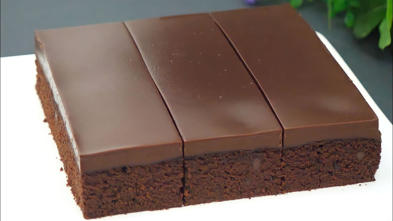 without egg, without oven! Delicate and delicious chocolate cake is very simple