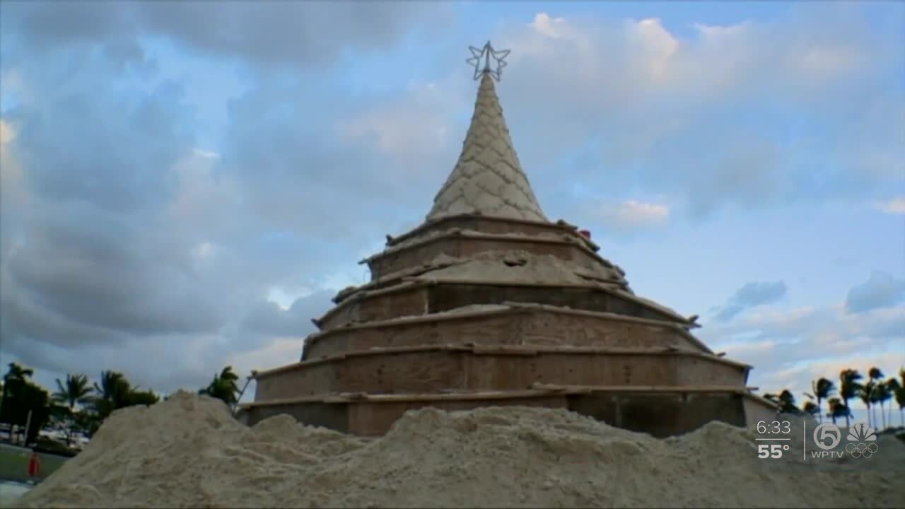 Sculptors shape Sandi Holiday Tree with 700 tons of sand in West Palm Beach