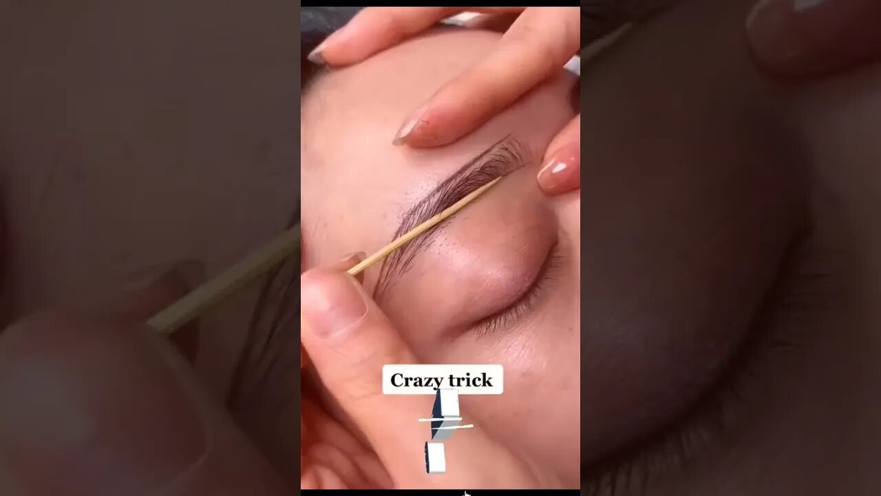 Crazy trick for the eyebrows #shorts #eyebrowtutorial #eyemakeup