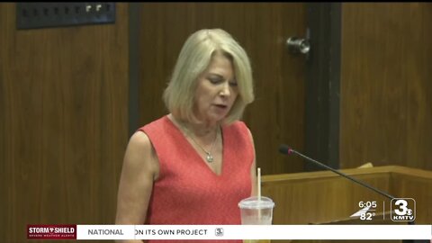 Stothert's budget includes no tax hike, modest increases to police & fire