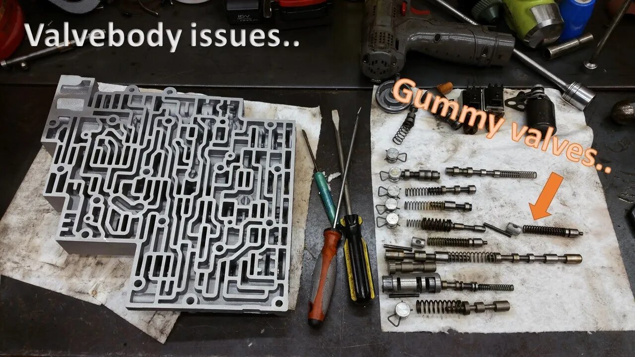 Disassembling Scarlets 4L60e Valvebody...What a mess!