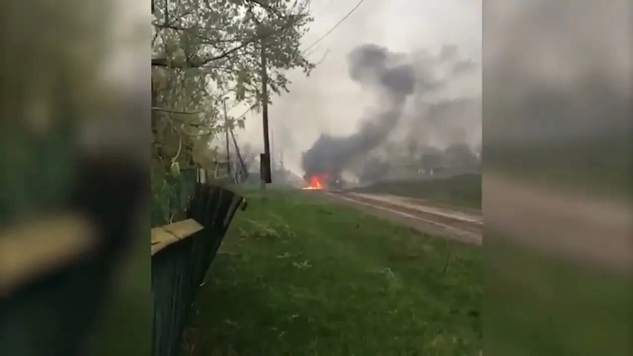 The Ukrainian Border Guards hit a Russian vehicle somewhere in the East, destroying it!