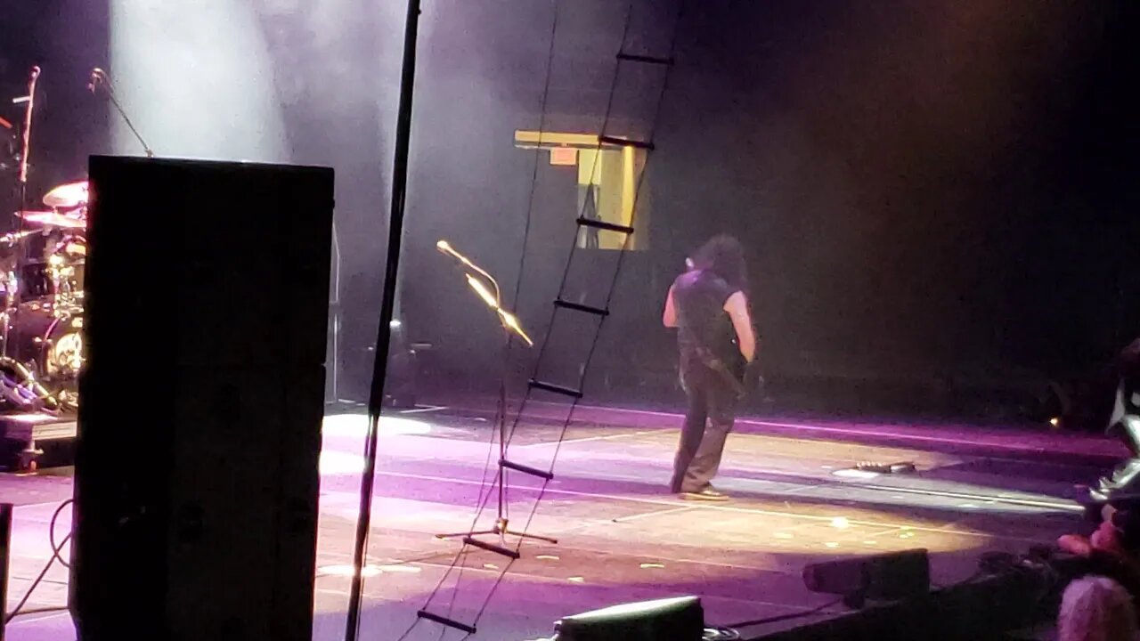 Queensryche - Eyes of a Stranger