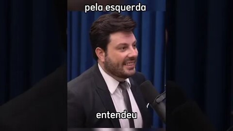Danilo Gentili recebe uma ligação inesperada