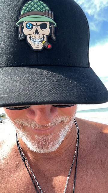 Can’t catch a break… 🌴😎❤️ #promptings #sendoutcards #islandvibe