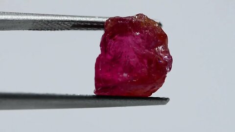 Mahenge Spinel, Tanzania