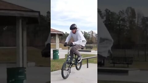 STEERING WHEEL BARS vs ICE PICK GRIND!🤯 #short