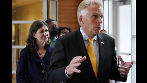 Virginia Republicans File Suit Over McAuliffe's Paperwork