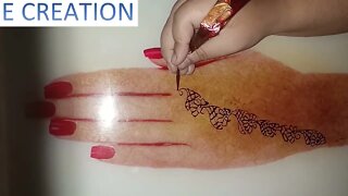 Simple chain flower mehndi design