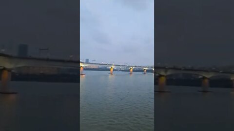 한강 잠두봉 선착장 루프탑