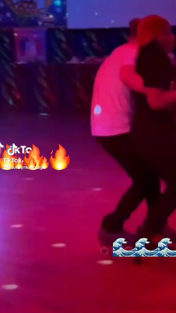 Roller skating 🌊🎶