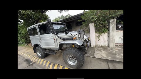 Mitsubishi JEEP in the Philippines