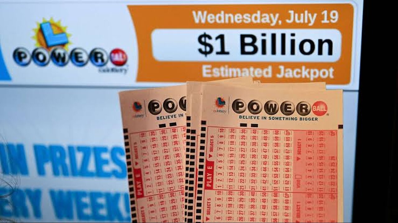 Powerball jackpot climbs to $1.4 billion after no winning tickets in Wednesday drawing