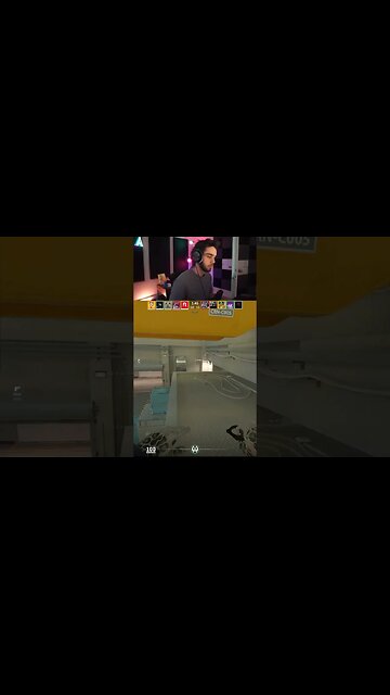 Tasing CS2 Players (they dont like it)