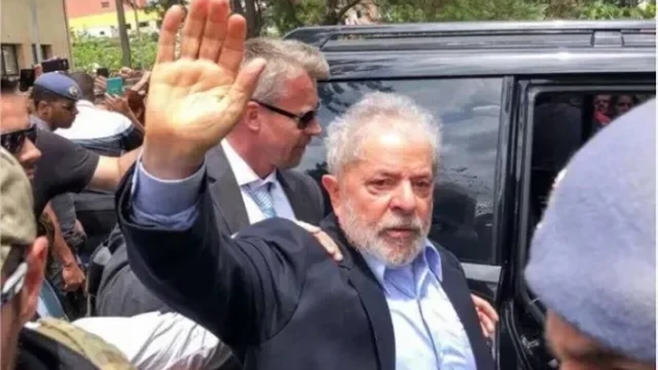 A ETERNA EMBRIAGUES DE LULA: condenado, ofende o juiz e diz que está na cadeia porque resolveu ir