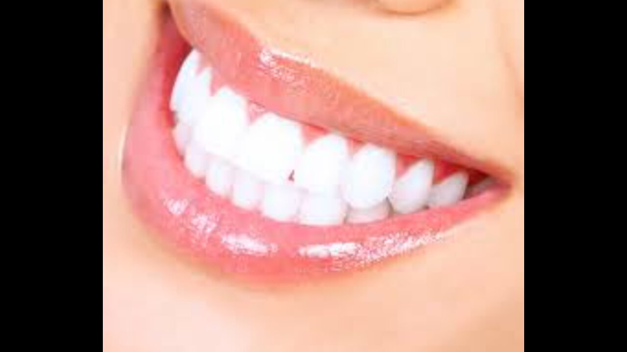 Natural ways to whiten your teeth at home 2021