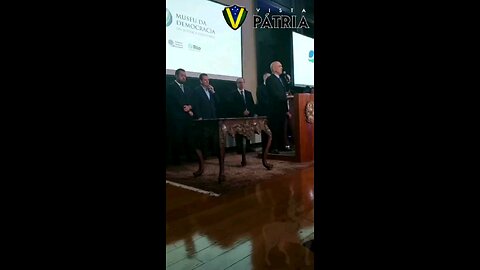 Alexandre de Moraes manda indireta para Elon Musk durante evento no Palácio Guanabara.