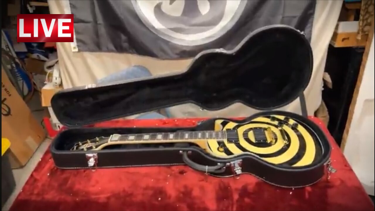 Unboxing a Chibson Zakk Wylde Les Paul Custom