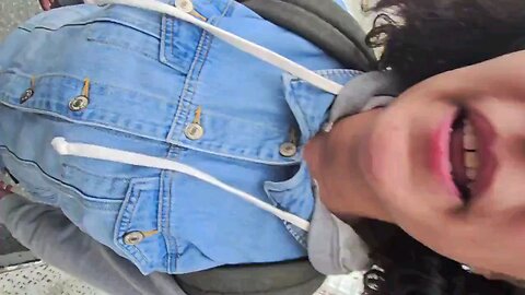 Woman claims she's a man before chucking peaches on the ground after being "misgendered"