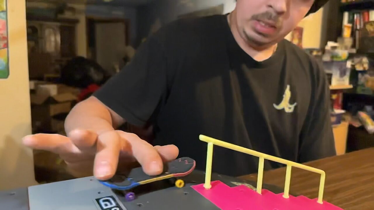 Tech deck desk skatepark clips