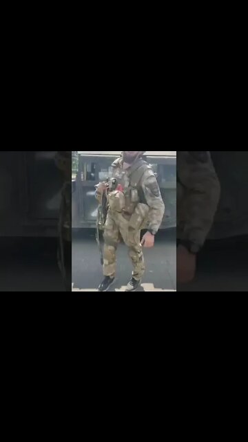 🇷🇺🇺🇦 A Chechen Fighter Captured An American Humvee In Lisichansk