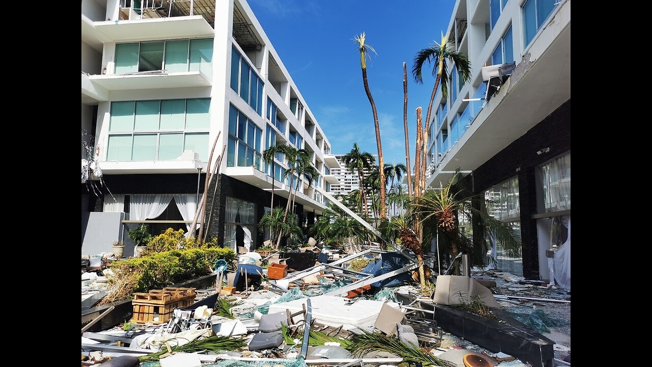 Hurricane Beryl Strikes The Caribbean, Leaving Few Buildings Standing & Power Grid Destroyed!!!