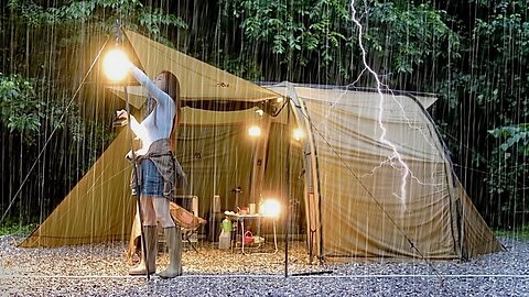 Immersive Rainfall Experience: Solo Camping in a Cozy Shelter with Rain ASMR