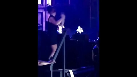 How sign language interpreter keeps music accessible