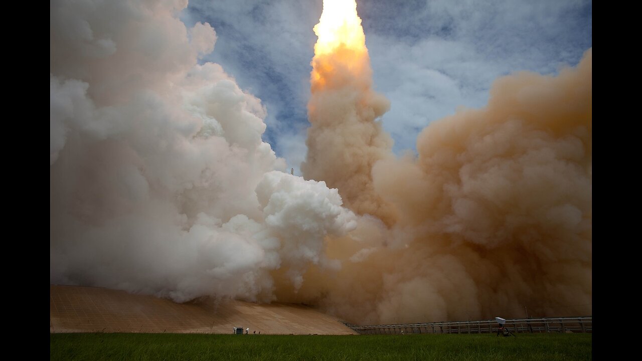 Watch the moment Nasa's Artemis 1 blasts off to the moon