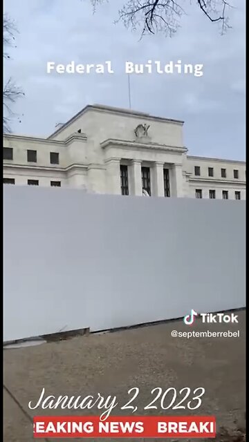 AWESOME FEDERAL RESERVE BUILDING CLOSED AND WALLED OFF.