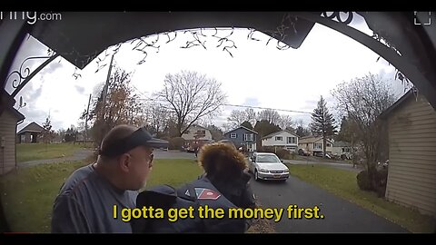 dominoes worker gets robbed for pizza