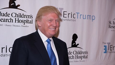 Trump Posts Defiant Final Messages Before Heading to Court
