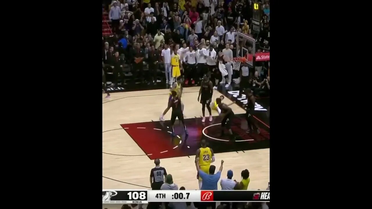 Potential Game Winner Miss From The Lakers #nba #basketball #lakers #basketballhighlights #sports