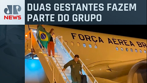 Terceiro avião da FAB decola de Israel com 69 brasileiros