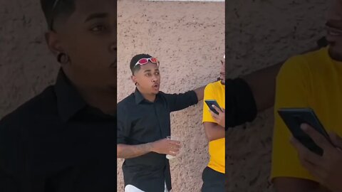 HOMENS ACHANDO OUTRO HOMEM BONITO [ VIRAL ] [ MEMES ]