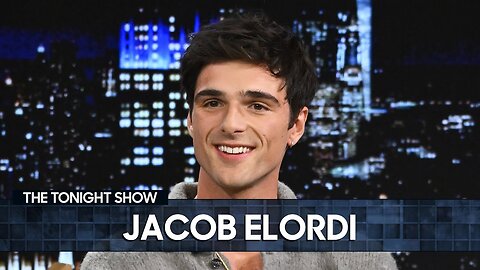 Jacob Elordi Smells the Infamous "Jacob Elordi's Bathwater" Candle
