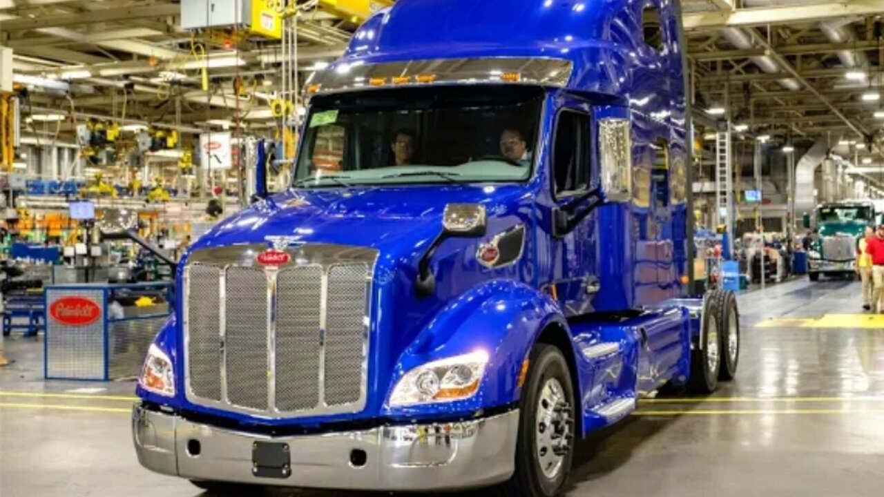 Peterbilt Truck Plant - Inside the heavy truck factory 2023