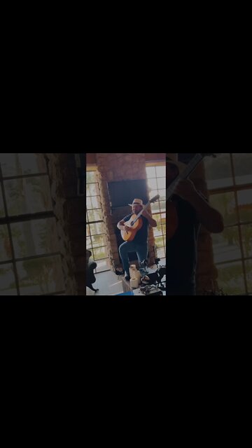 #Shorts Eduardo Costa Chora Viola