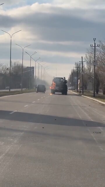 In #Berdyansk citizens stop Russian invaders’ with Molotov cocktails