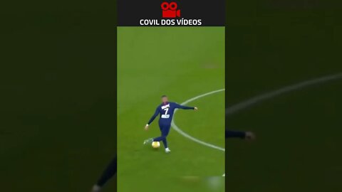 mbappe fazendo golaço