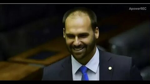 INTERVENÇÃO MILITAR? REGIME MILITAR? Eduardo Bolsonaro ameaça baixar AI-5 contra protestos