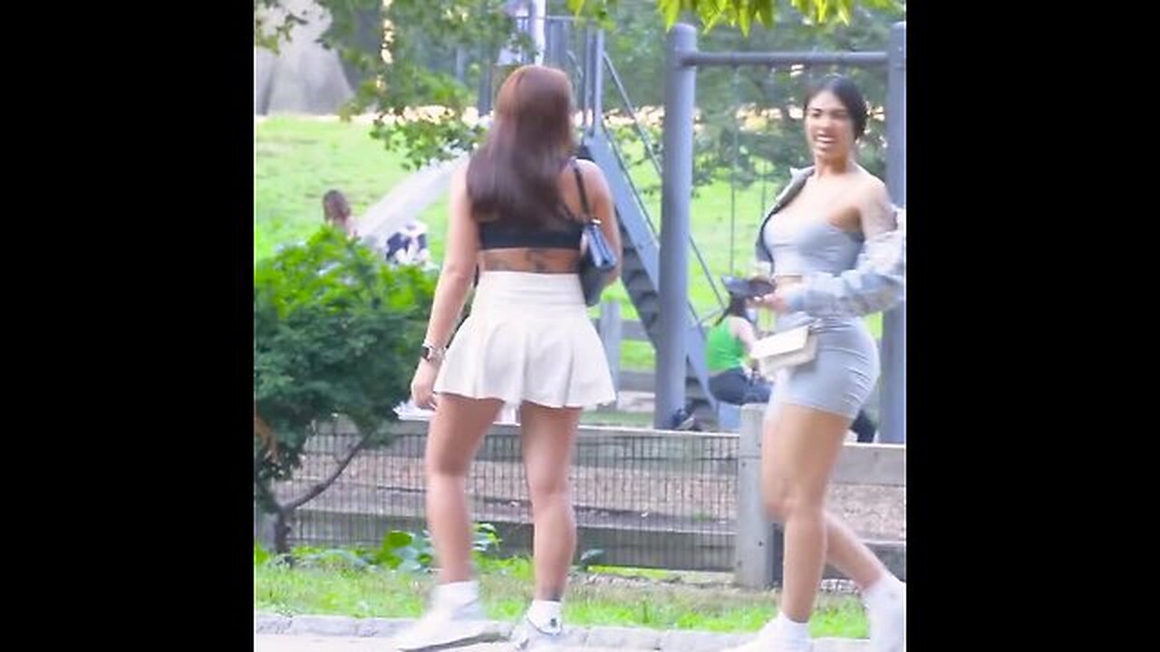 VERY LOUD Fart Prank 😱😂